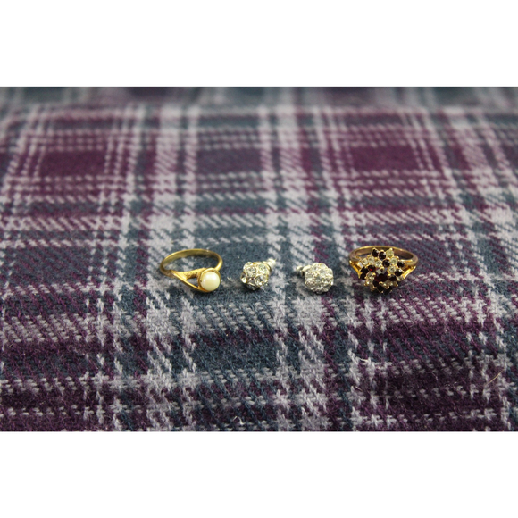 Costume Ring and Earring Lot of Three - Picture 2 of 8